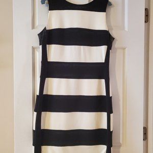 Dress Calvin Klein Black and White Striped